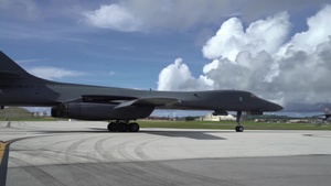 B-1B Lancer taxi