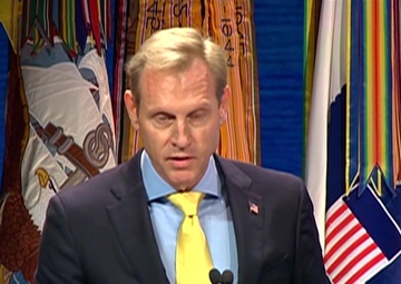 Deputy Defense Secretary Honors Employers of Guardsmen, Reservists