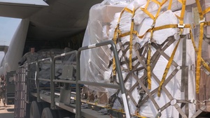Hurricane Harvey - Royal Canadian Air Force CC-130J delivers relief supplies to JBSA-Lackland, Kelly Field