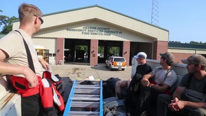 Alaska, California Air Guardsmen continue rescue operations in Vidor