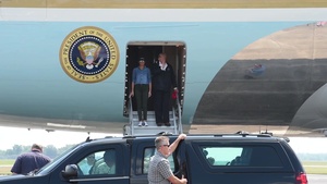 POTUS Arrives, Departs Ellington Field