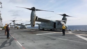 26th MEU sends Marines ashore to meet with members of the U.S. Virgin Islands government (2 of 4)