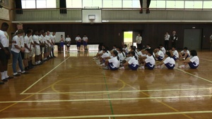 Iwakuni Service Members Get their Hands Dirty While Volunteering (Package/Pkg)