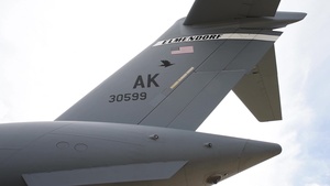 Arkansas Air National Guard Members provide meals to Relief Workers in Virgin Islands