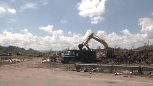 USACE, local contractors take out trash in Puerto Rico (timelapse)