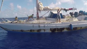 USS Ashland Renders Aid to Mariners 2