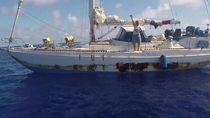 Mariners Rescued by USS Ashland (LSD 48)