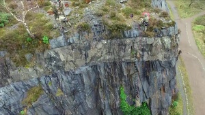 Green Clamyore: Rappelling (w/text)