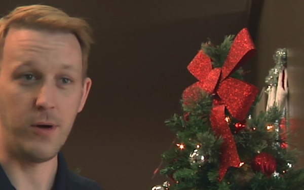 All Hands Update: USO Cookie Caravan