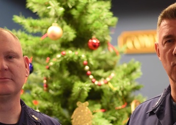 Coast Guard Atlantic Area commander and Command Master Chief give holiday message
