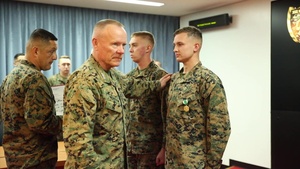 No hesitation | Marines awarded for aiding injured master sergeant