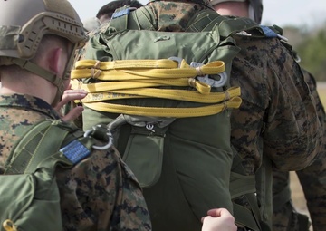 3rd Force Reconnaissance Company Parachute Operations Training