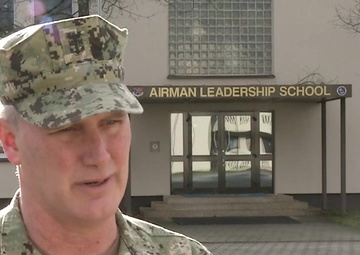 FLTCM Addington Visits Airmen