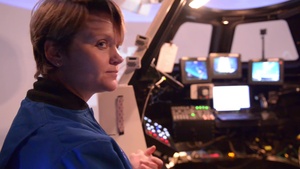 NASA - MAJ Anne McClain - Astronaut Virtual Training