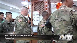 GEN Brooks Serves Thanksgiving Dinner