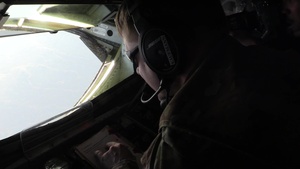 KC-135 refuels A-10 Warthogs