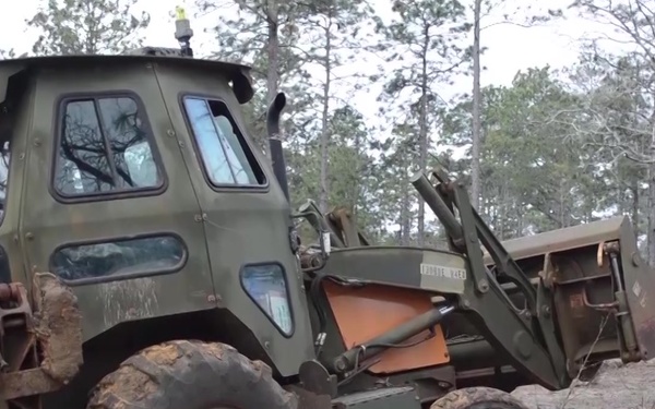 Engineers dig fighting positions at JRTC B-roll