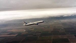 C-32 In Flight