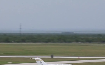 T-1A Jayhawk take off 1