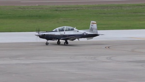 T-6A Texan taxi 1