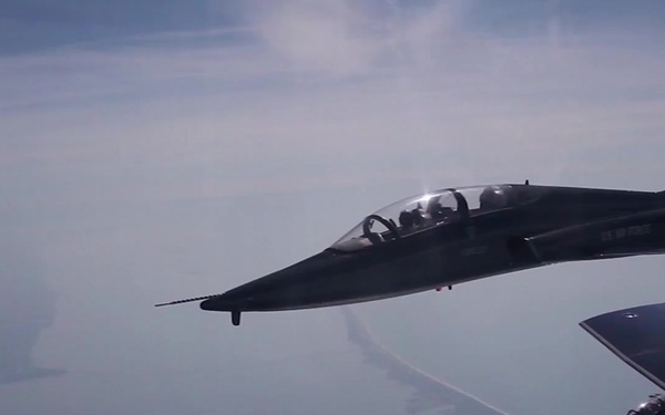T-38 Talon in flight 1