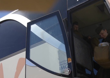 First female Marine students arrive at SOI-W (BRoll)