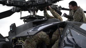 1st Battalion, 3rd Aviation Regiment (Attack Reconnaissance) conduct 500 hours phase maintenance on an AH-64 Apache