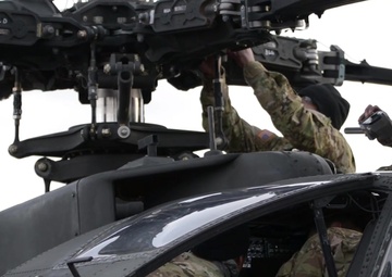 1st Battalion, 3rd Aviation Regiment (Attack Reconnaissance) conduct 500 hours phase maintenance on an AH-64 Apache