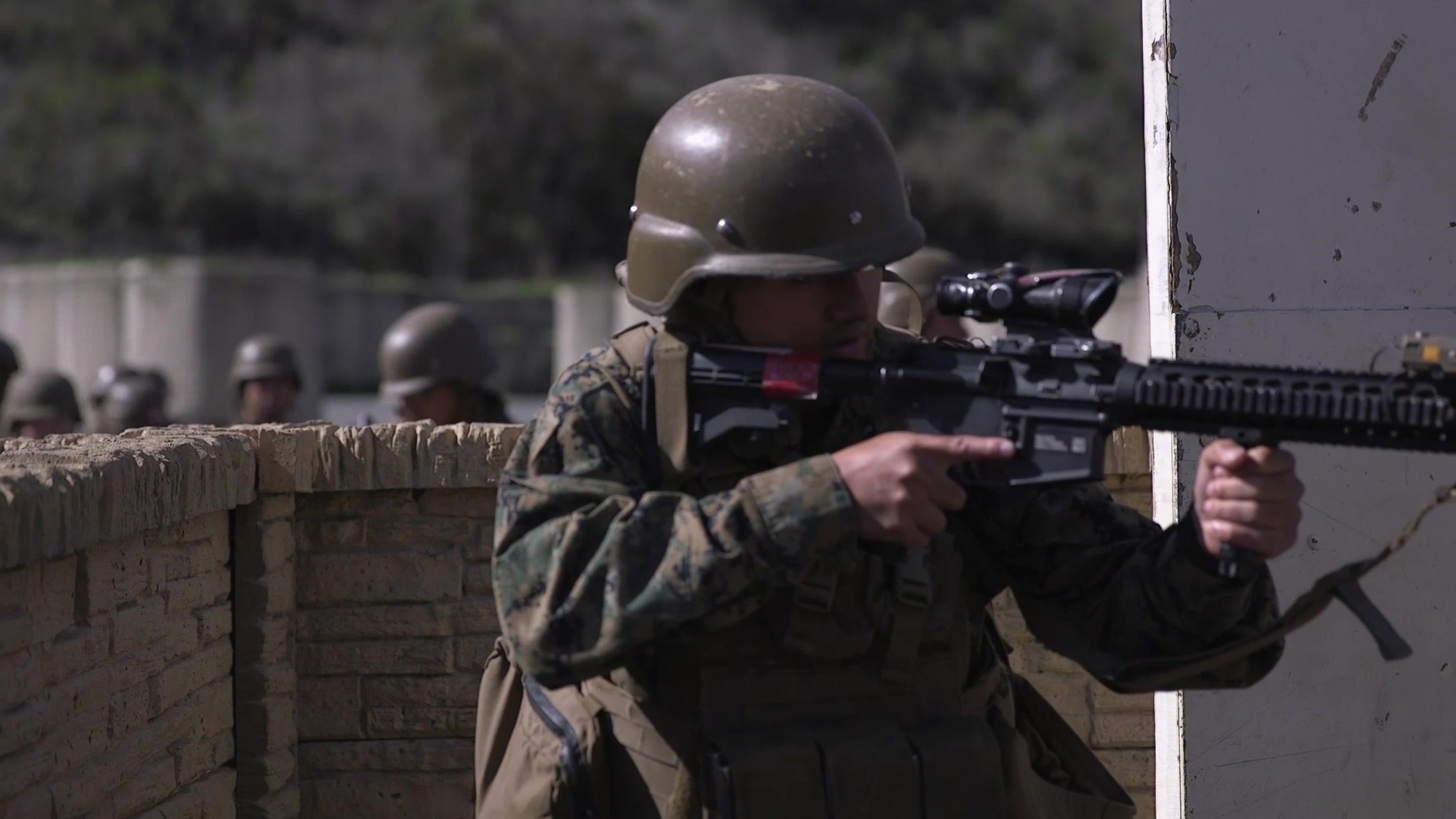 U.S. Marines, with Golf Company, Marine Combat Training Battalion (MCT), School of Infantry – West, execute Military Operations on Urbanized Terrain exercises on Camp Pendleton, Calif., March 23, 2018. Golf Co. is the first integrated male/female MCT company on the West Coast. (U.S. Marine Corps video by Cpl. Dylan Chagnon)