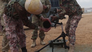 Task Force Spartan Soldiers and Jordan Armed Forces train on mortars during Jordan Operational Engagement Program