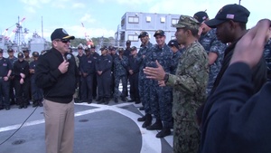 Vice Admiral Brown Visits Yokosuka
