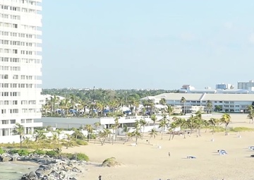 USS Kearsarge Pulls into Port Everglades for Fleet Week