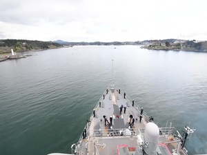 USS Pearl Harbor (LSD 52) Arrives in Victoria, British Columbia