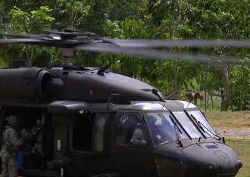 Balikatan 18: Hawaii National Guard, Philippine Soldiers Board Aircraft