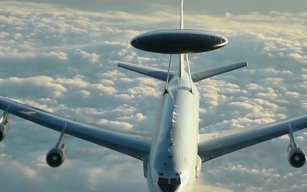 E-3 Sentry in flight 1