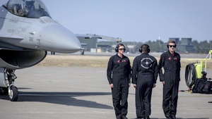 VMFA-121 stays fly at Misawa ATR