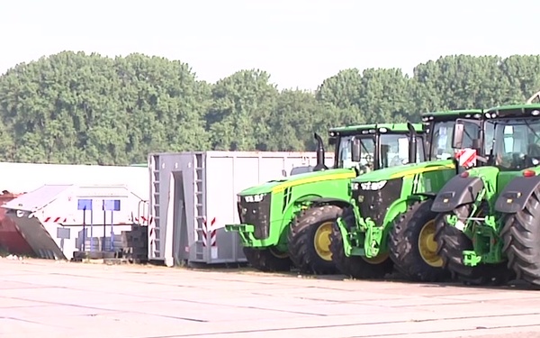 1st Armored Brigade Combat Team port operations