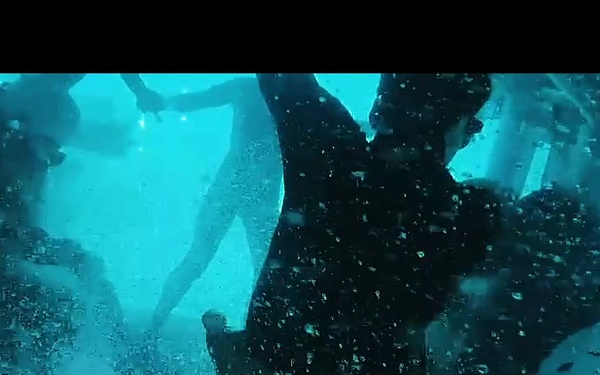 Hawaii Marines conduct underwater egress training