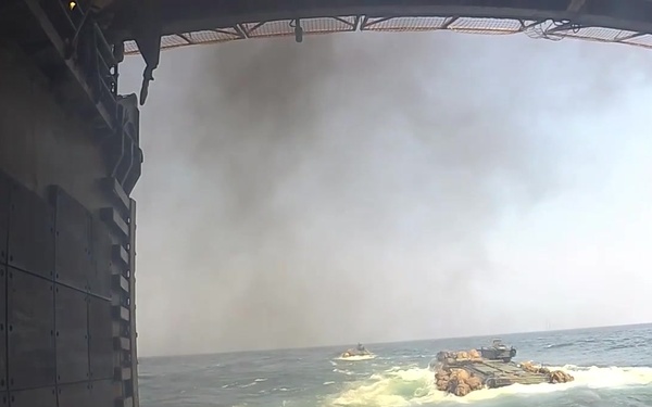 USS Oak Hill (LSD 51) conducts amphibious operations during BALTOPS 2018