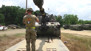 Arkansas National Guard Loads Paladins Onto Railcars