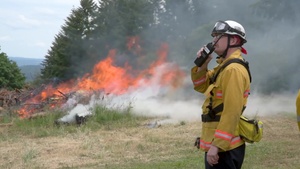 Oregon Guard medevac trains with wildfire crews