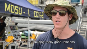 US Navy divers practice their skills alongside their Thai counterparts