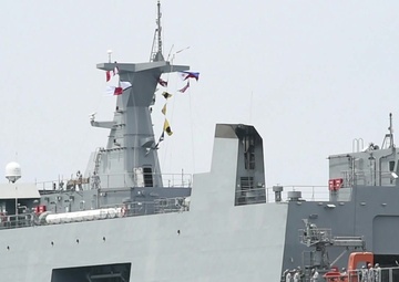 BRP Davao Del Sur (LD 602) Departs Pearl Harbor During RIMPAC 2018