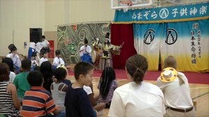 Hiroshima Azora dancers share Japanese culture with MCAS Iwakuni (Package/Pkg)