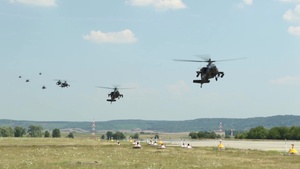 4CAB Apaches arrive to Illesheim, Germany