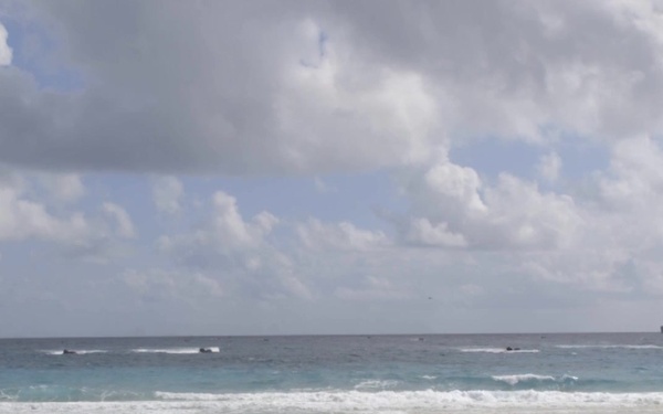 RIMPAC participants conduct amphibious landing