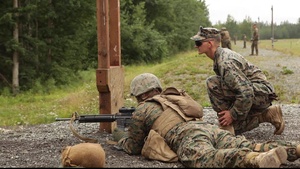 4th Marine Division Super Squad Competitors Tackle the Unknown Distance Range