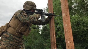 4th Marine Division Super Squad Competitors Tackle the Unknown Distance Range