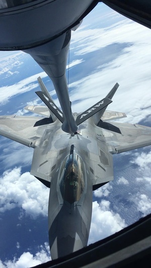 Stratotanker refuels in support of RIMPAC 2018