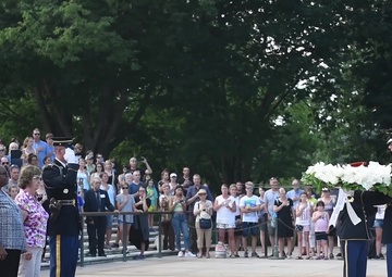 Family Members Honor our Nation's War Heroes